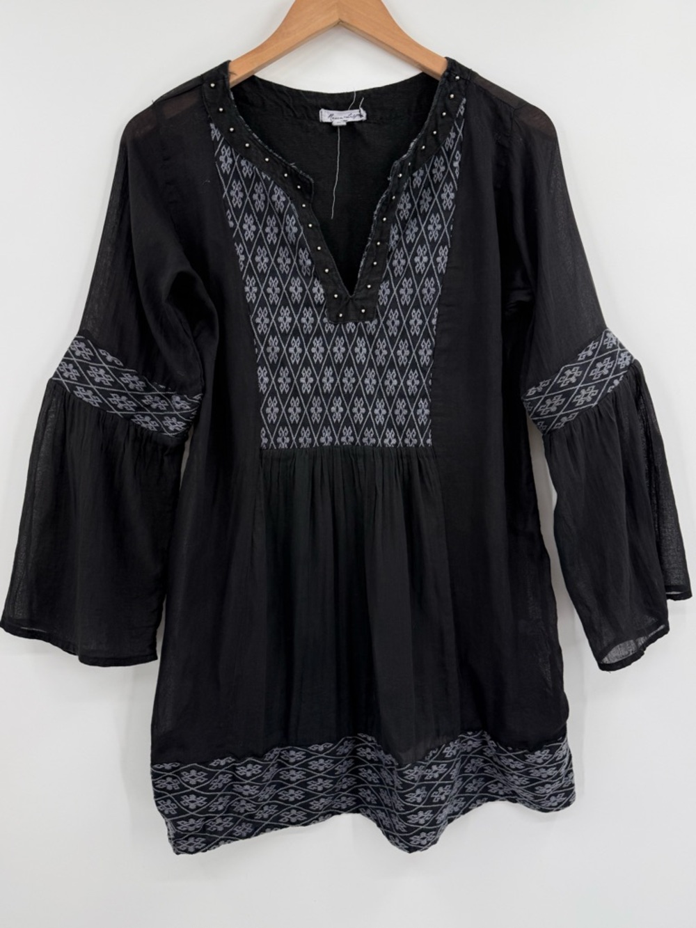Raven + Lily Embroidered Cotton & Silk Bell Sleeve Tunic Top | Black | Small